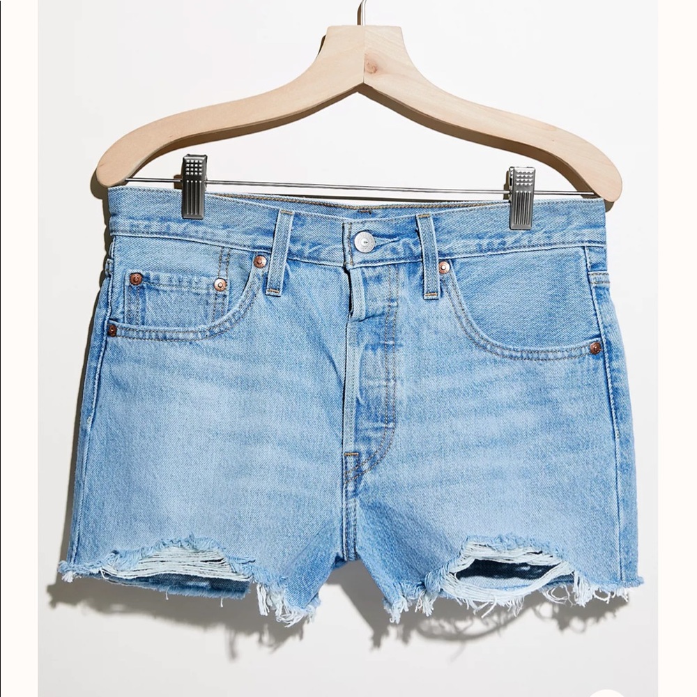 NWT Levi’s high rise 501 shorts
